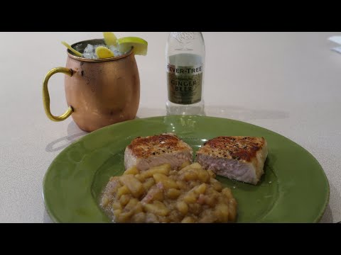 Video: Paano Gumawa Ng Pork Chop Na May Risotto At Apple Chutney