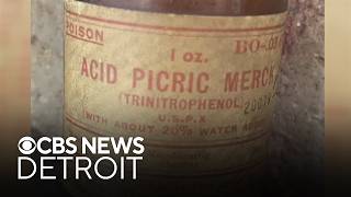 Officials remove dangerous chemical from Detroit bookstore