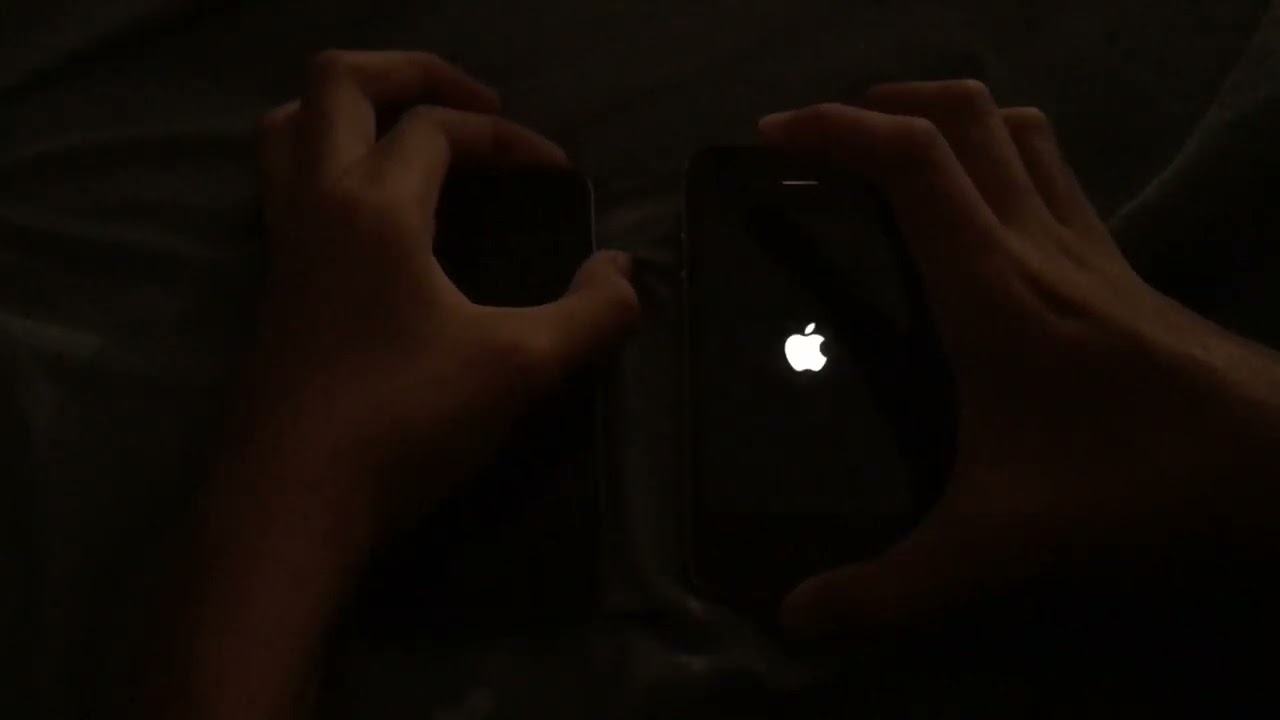 iPhone 4 (GSM Model) iOS 7.1.2 vs iPhone 4S iOS 8.4.1 Shut down and boot up Speed test