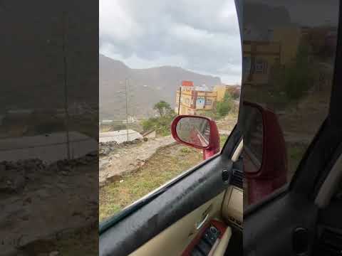 اشتقت لك وانا علي البعد مجبور ودي اغمض و افتح العين والقاك