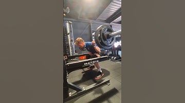 Week 3 : Pause squat 4x140kg RPE 8,5 set 3/3