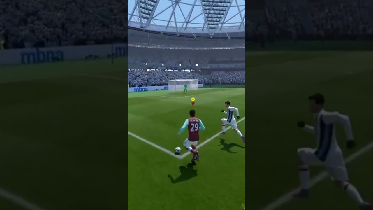 alex hunter falla una ocasion clarisima pero despues marca un golazo,cuanto finishing que tenia jaja