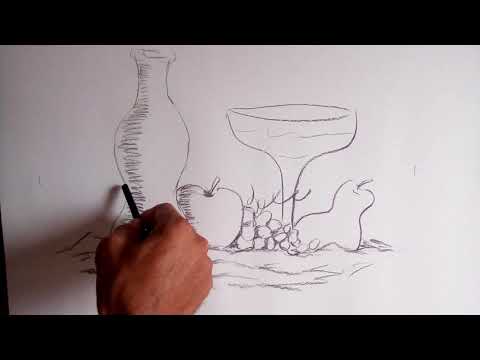 Desenhando Natureza Morta com carvão vegetal.