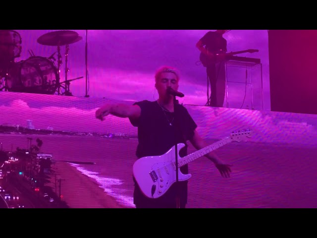 LANY - Pink Skies @ Terminal 5, NYC November 04, 2018