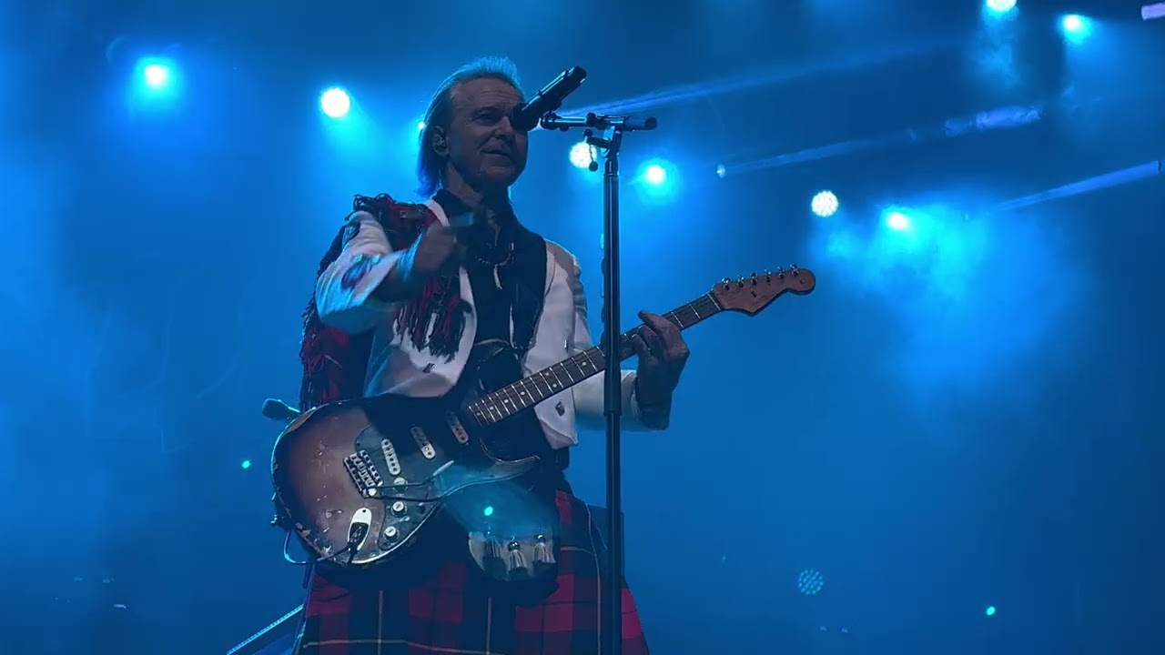 Gowan - All The Lovers In The World - LIVE at Massey Hall