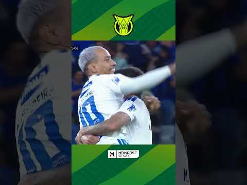 Шикарне виконання штрафного від Перейри! #football #sports #soccer #goal