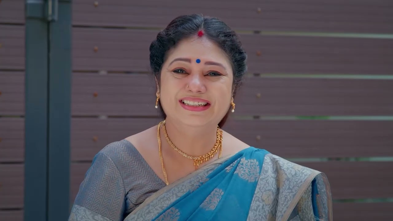 Parthibhan Thwarts Radhika's Plan - Rajini - Full Ep 340 - Zee Tamil