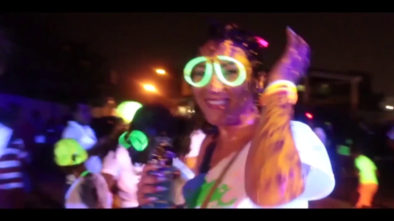 Glow Run 5K 2017 - YouTube