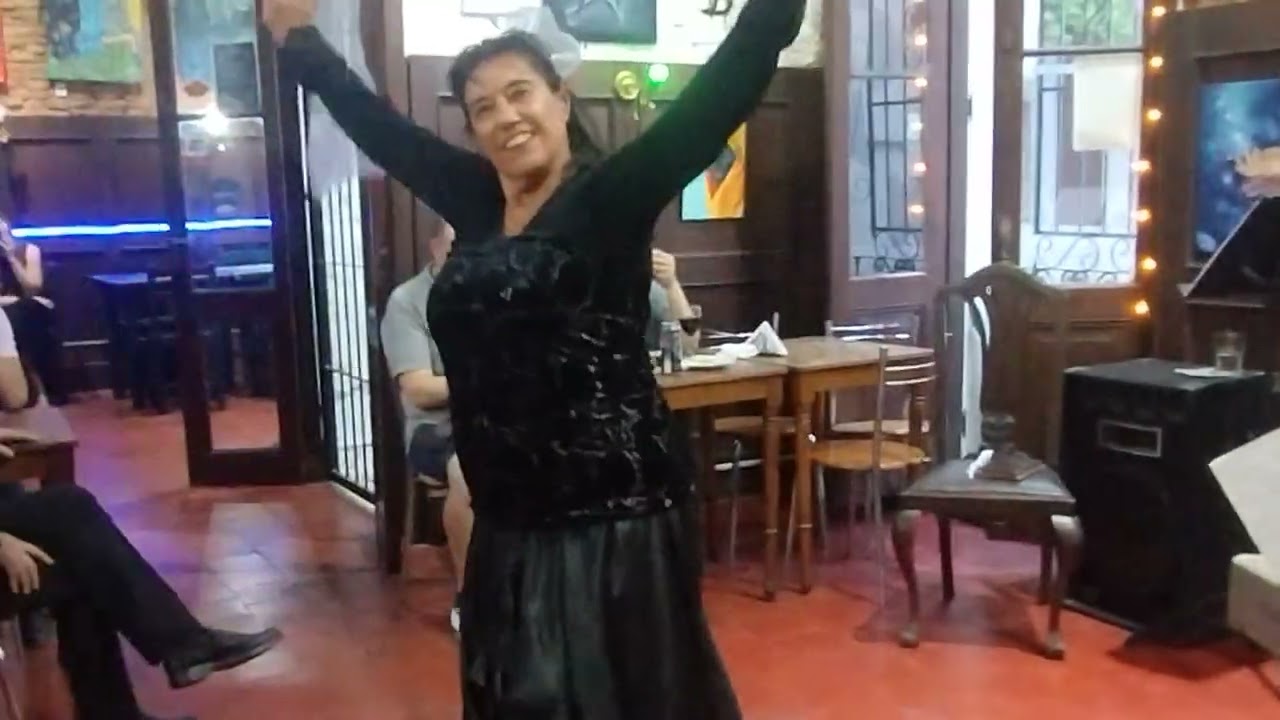 8b Tertulia -Morada de Cler - Pedro Esnaola por Ezequiel Fitipaldi :piano -Maria L.ujan R.: danza 