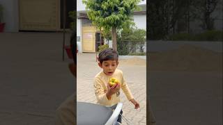 Arhan ko apple khana hai 😱😱#shorts