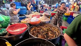 Giá nhiều loại hải sản tươi sống hôm nay,18/5 tại chợ Bình Điền.