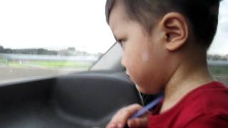 1000717車上想睡覺.MOV