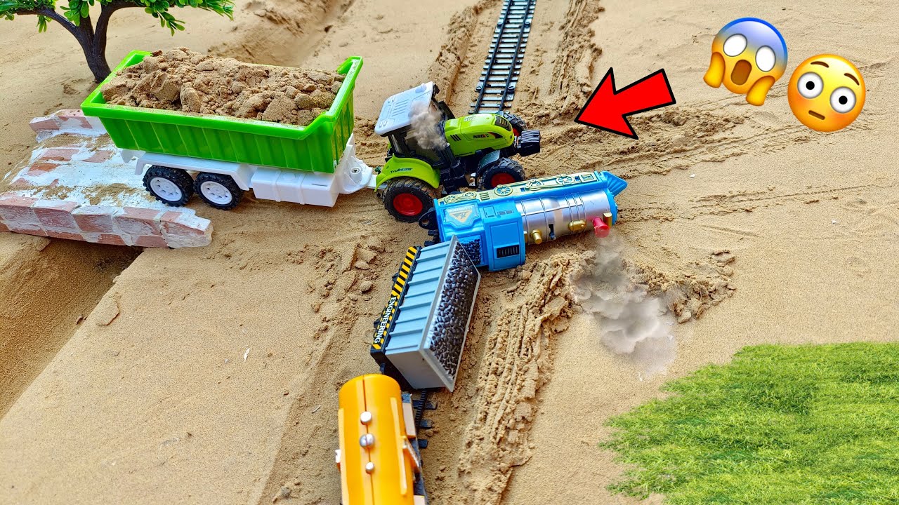 Diy mini tractor accident with train | Part-3 | science project |Tech Creators