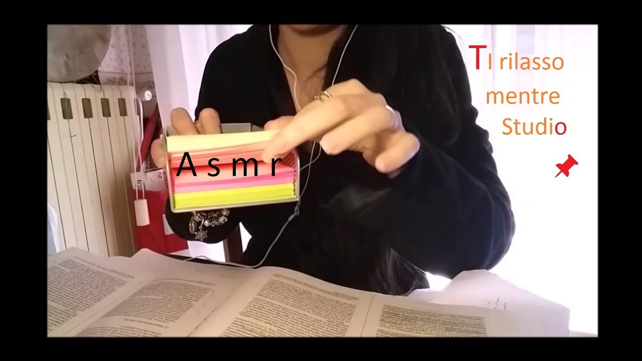 ASMR 📌 Ti rilasso mentre studio 🤓📗 || Whispering - Inaudible - Paper, Drink and Smoke sounds 🍹🚬