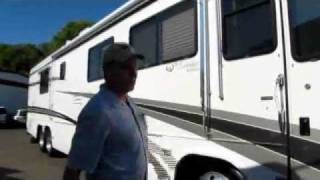 2000 Monaco Executive 43' Class A Motorhome