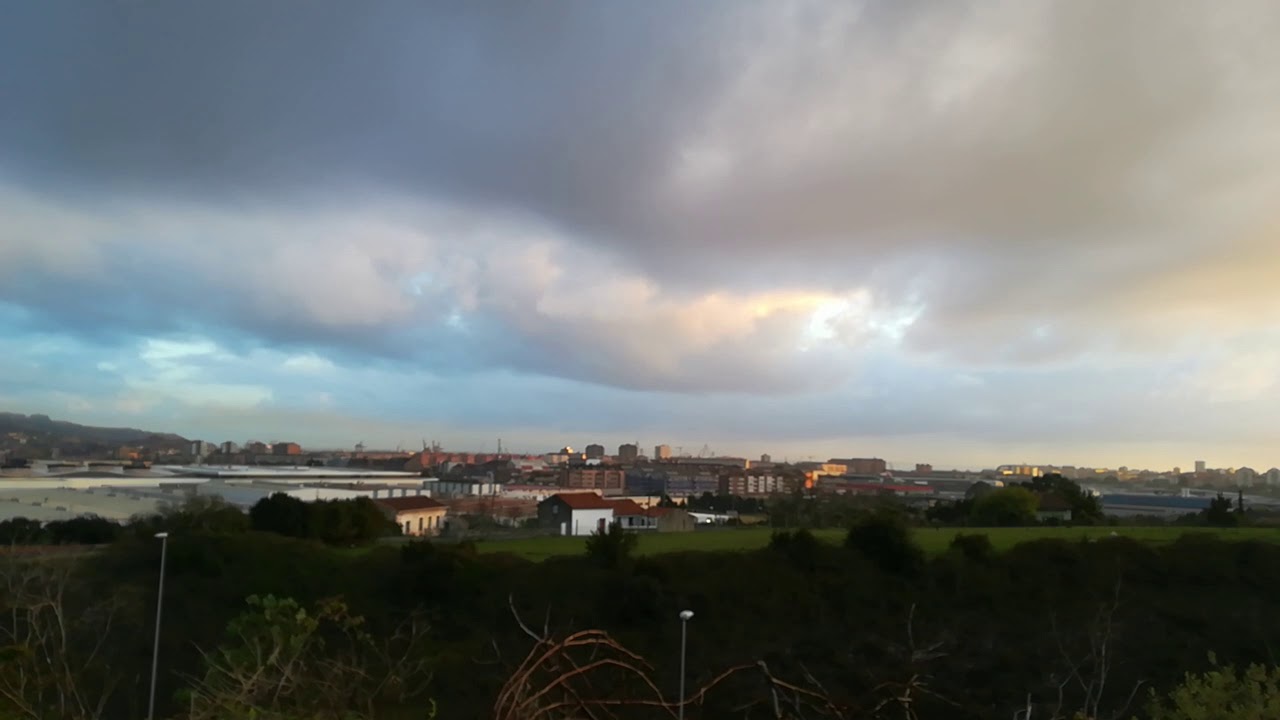 Atrapando amaneceres en La Lloreda Tremañes Gijón Asturias 18-3-2019