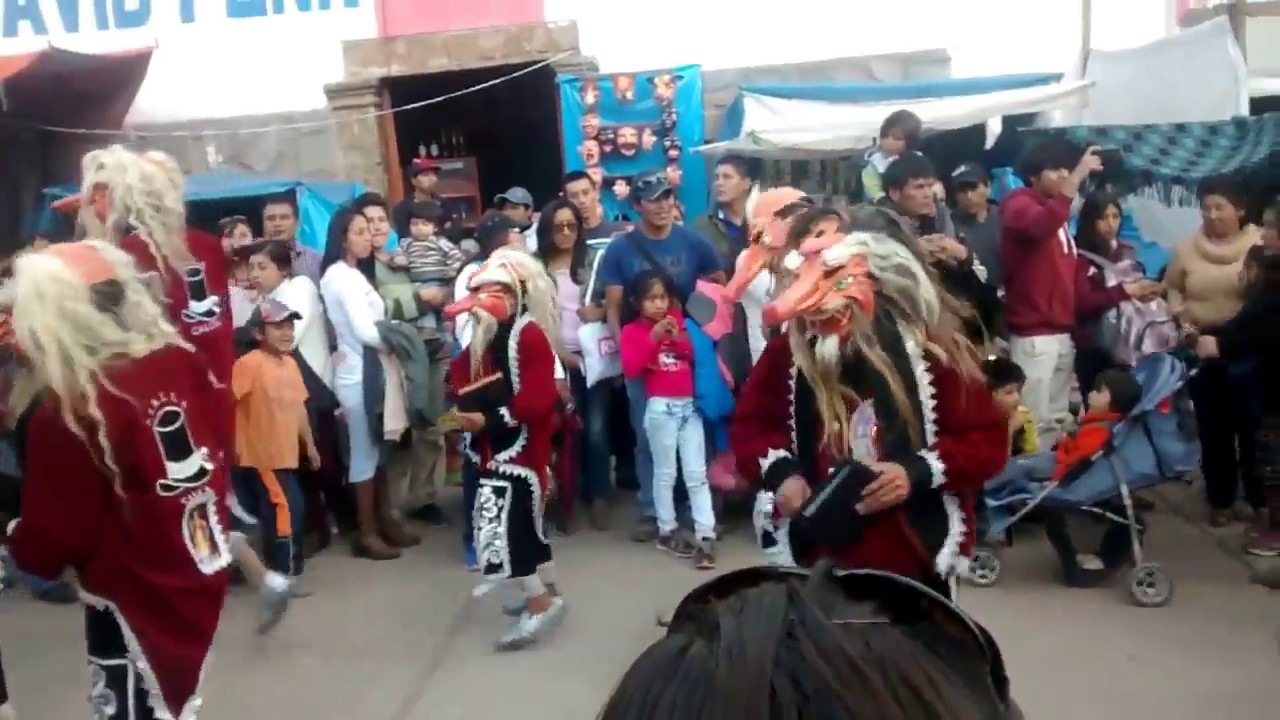 Danza Sicllas de Calca . Pasacalle 2015 - YouTube