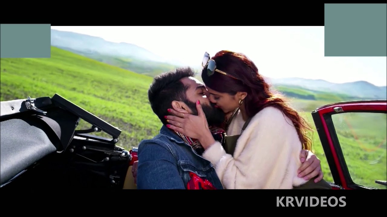 Malavika sharma kiss