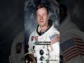 أول رجل يمشي على سطح القمر The First Man To Walk On The Moon Shorts 