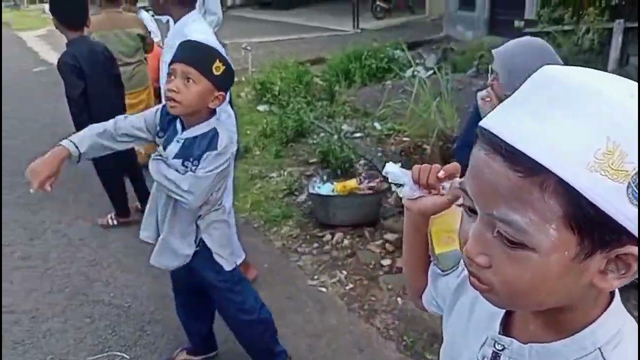 Berbagi takjil ramadhan 2026