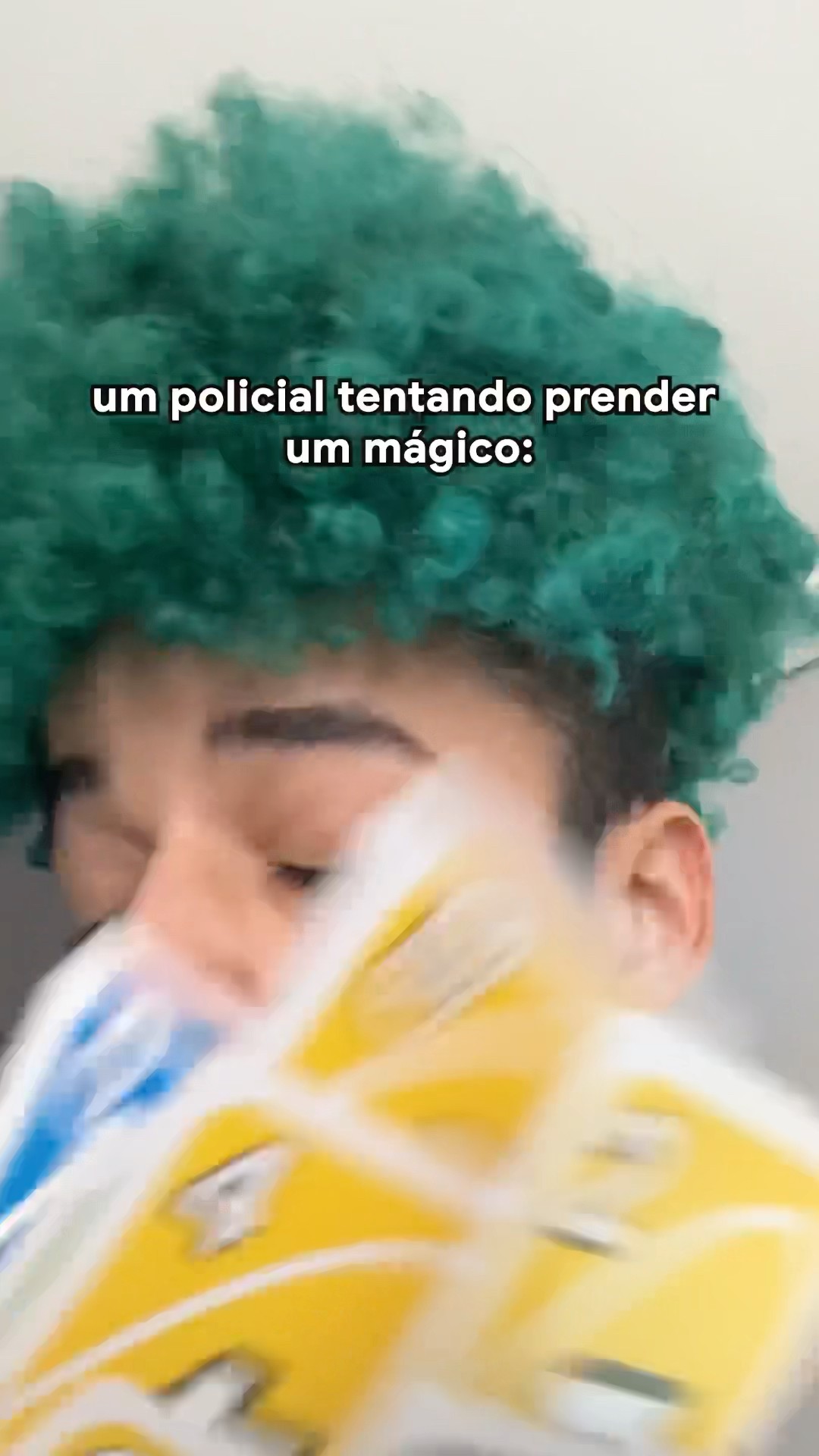 QUANDO UM POLICIAL TENTA PRENDER UM MÁGICO