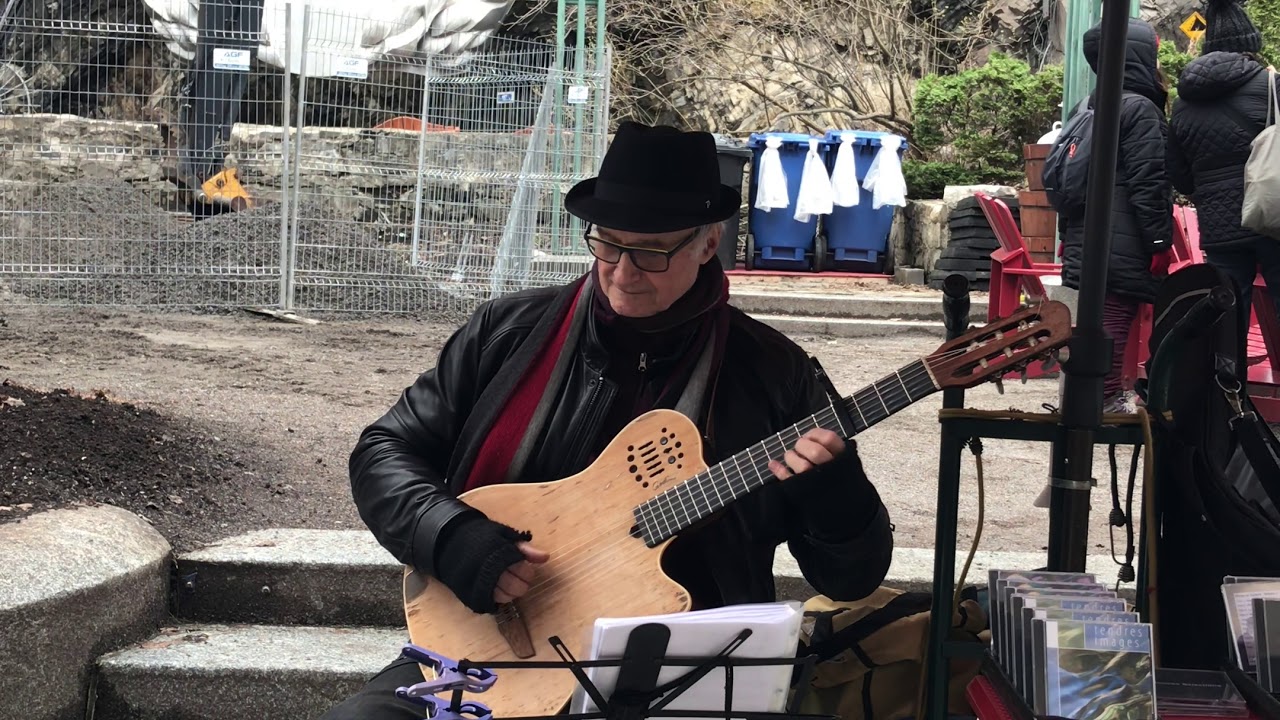 Soothing guitar instrumental in Quebec City