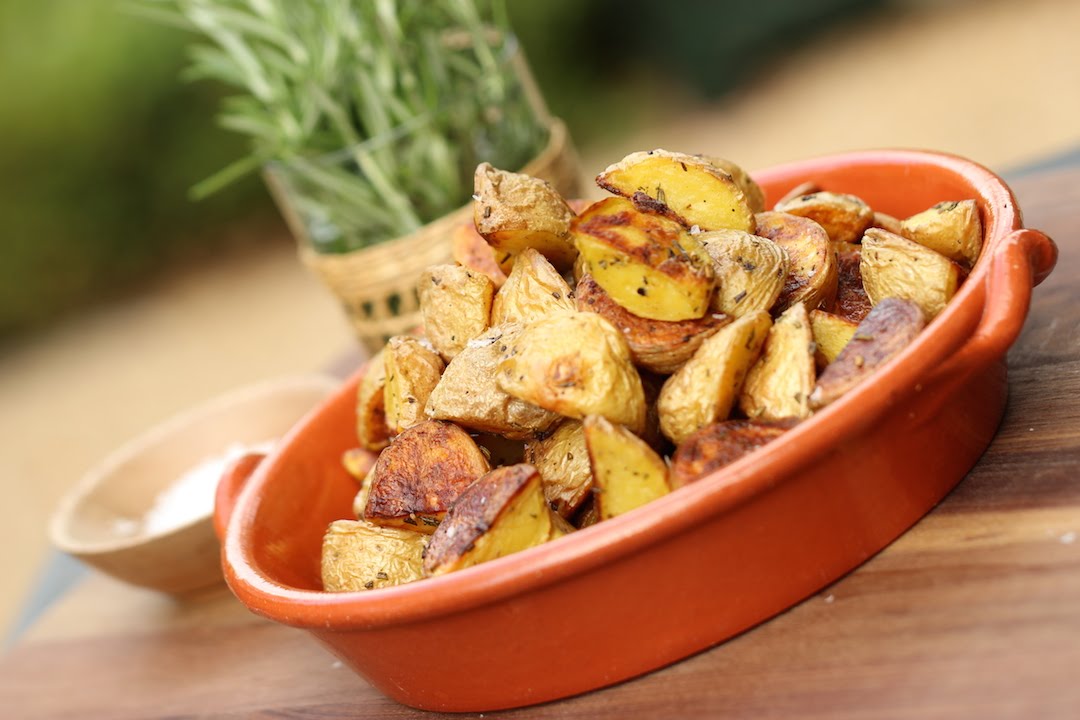 Beth's Foolproof Roasted Potato Recipe | ENTERTAINING WITH BETH - YouTube