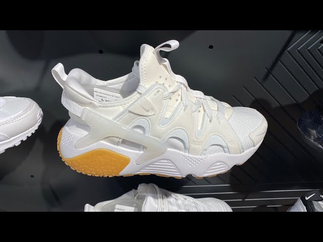 Nike Air Huarache Women's Shoes. Nike AU