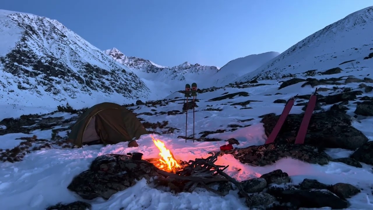 «Чёрная Пирамида» (безымянная вершина в верховье ручья Урак) 1973 м