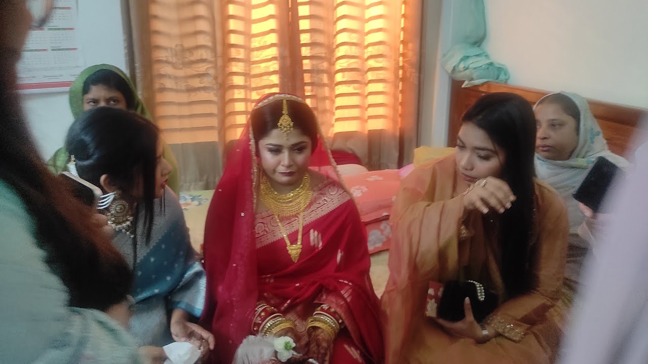 আজকে আমার ভাস্তির দিন বিয়ে বাড়িতে আসছি  