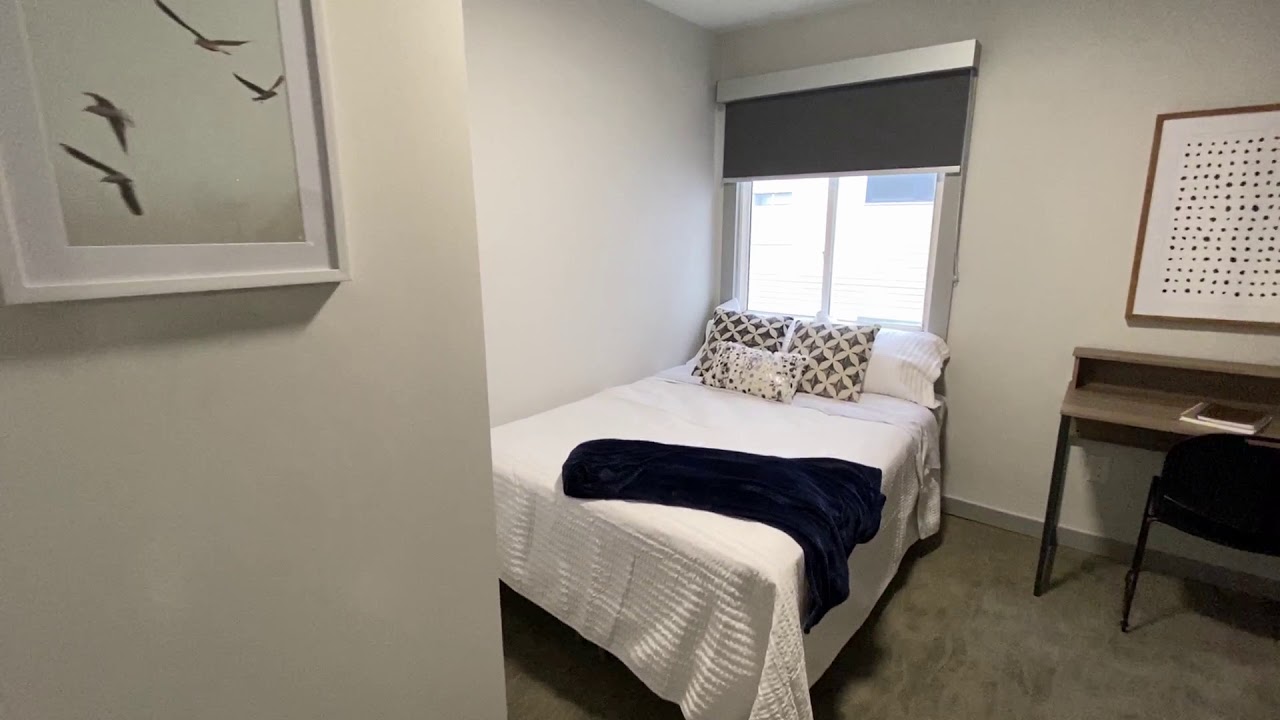 University Group 58 E John Unit 21