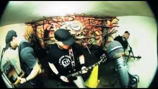 Cadela Maldita - I Lost My Teeth in the Circle Pit