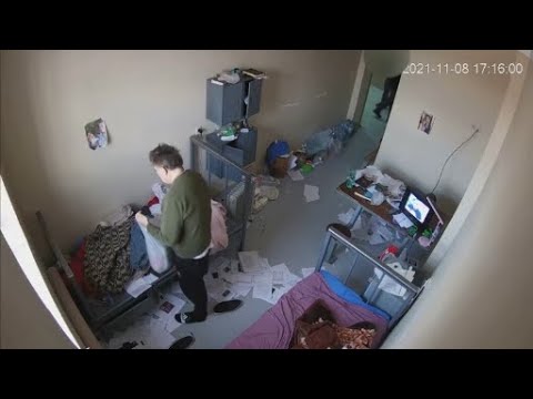 როგორ ტოვებს მიხეილ სააკაშვილი რუსთავის ციხეს- ვიდეოს პენიტენციური სამსახური ავრცელებს