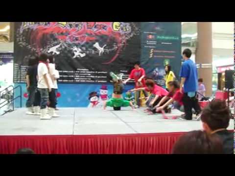 Malaysia Street Dance Gala 2009(Johor)Semi Final - Battle (Twister Yippie & ) 211109 camera iphone 8 plus apk