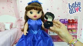 Oi amiguinhos, a Sophia vai ser dama de honra em um casamento e se ...