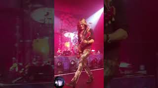 The Dead Daisies- Moment of Glenn Hughes- Leave Me Alone