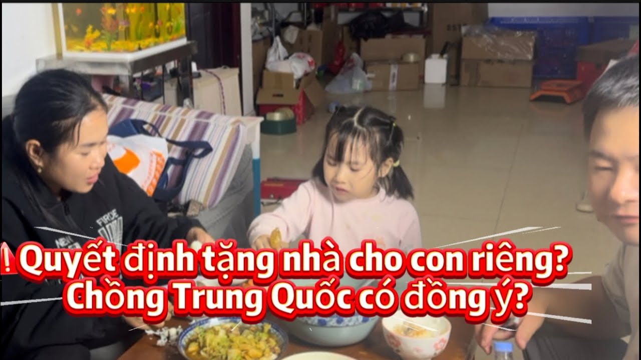 Mua cho Tiểu Huệ món quà lấy lòng chồng Trung Quốc_PHẢN ỨNG thế nào khi vợ muốn để nhà cho Bảo Minh?