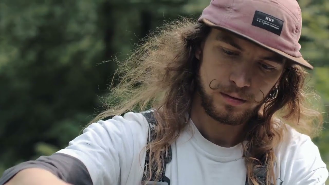 Frogfish: The Walking Fish of the Ocean Floor - Complete Guide