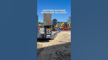 Another plant machinery delivery ready to go!  #komatsu #delivery #plantmachinery #diggers