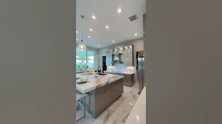 New Home Tours in Port Saint Lucie, Florida - excl...