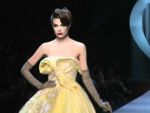 Couture Fashion Show Spring/Summer 2011 from Chris...