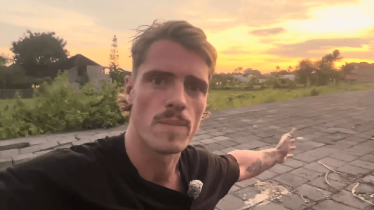 Expat Influencer Goes Broke & Has To Return Back Home To Live With Parents