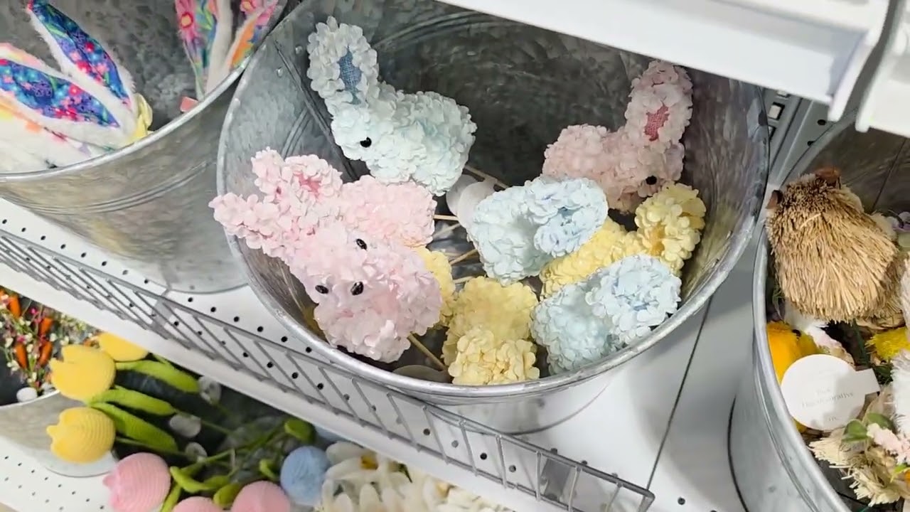 I want everything!🐣