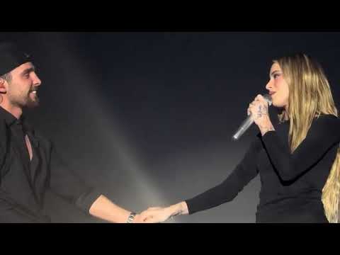 Maxi Espindola with TINI singing "Te Pido" at his first solo show.