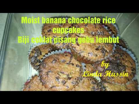 Bakery shop chocolate rice banana cupcakes pisang biji (beras) coklat by Linda Hussin