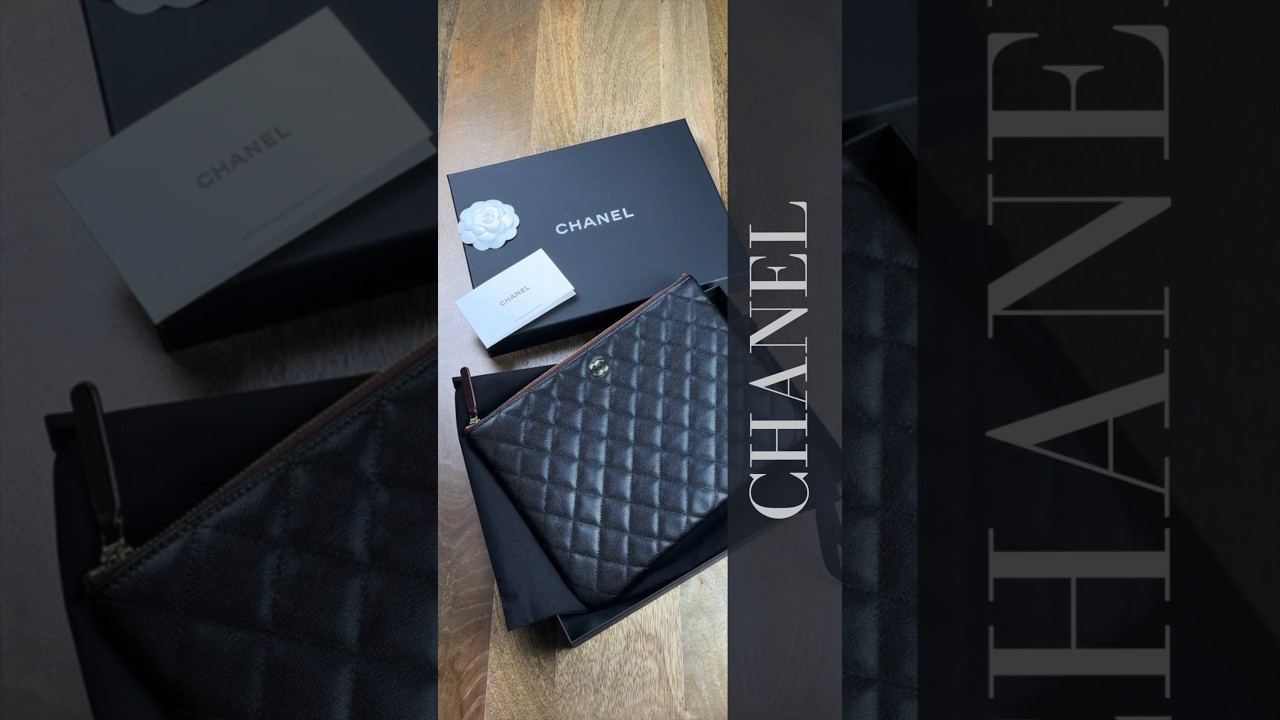 Unboxing Chanel O-Case Medium in Black Caviar Leather with Champaigngold Hardware 🖤🤍🖤