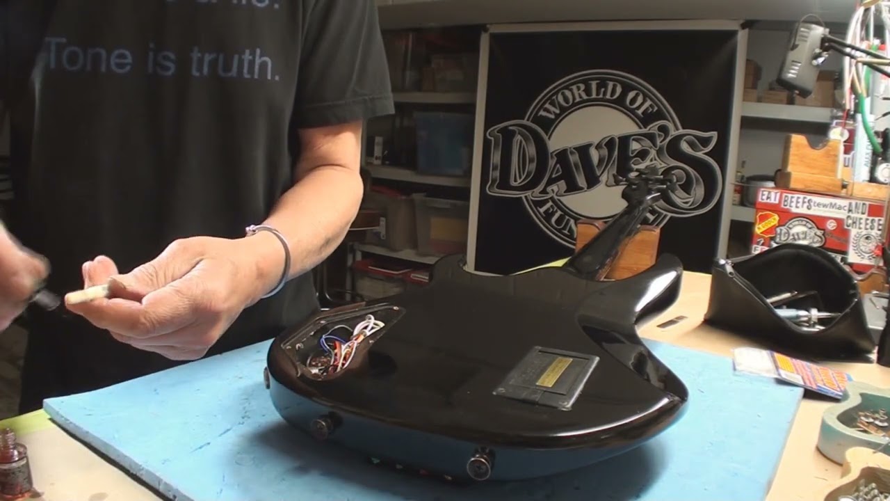 Hohner Professional B Bass Guitar - YouTube
