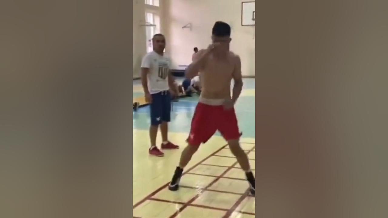 Танец боксера
