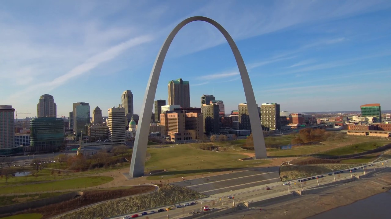 Saint Louis Gateway Arch 4K Drone Video - YouTube