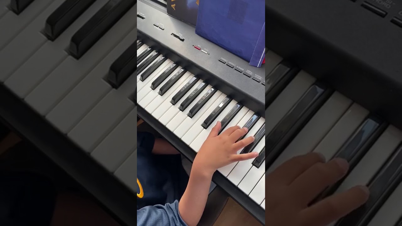 Frozen 2 piano - YouTube
